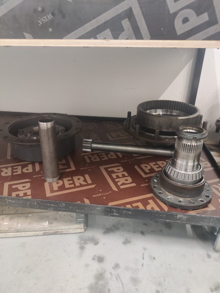 17707221909947355232397380852113