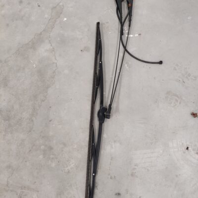 Ponsse takalasin pyyhkijän runko