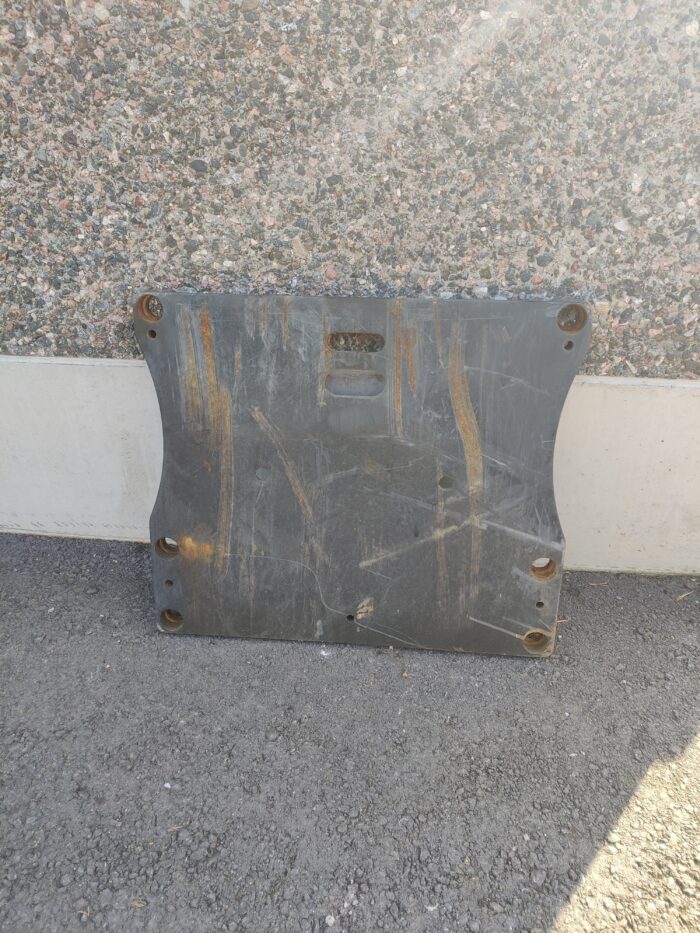 17757226029415393513925998567439